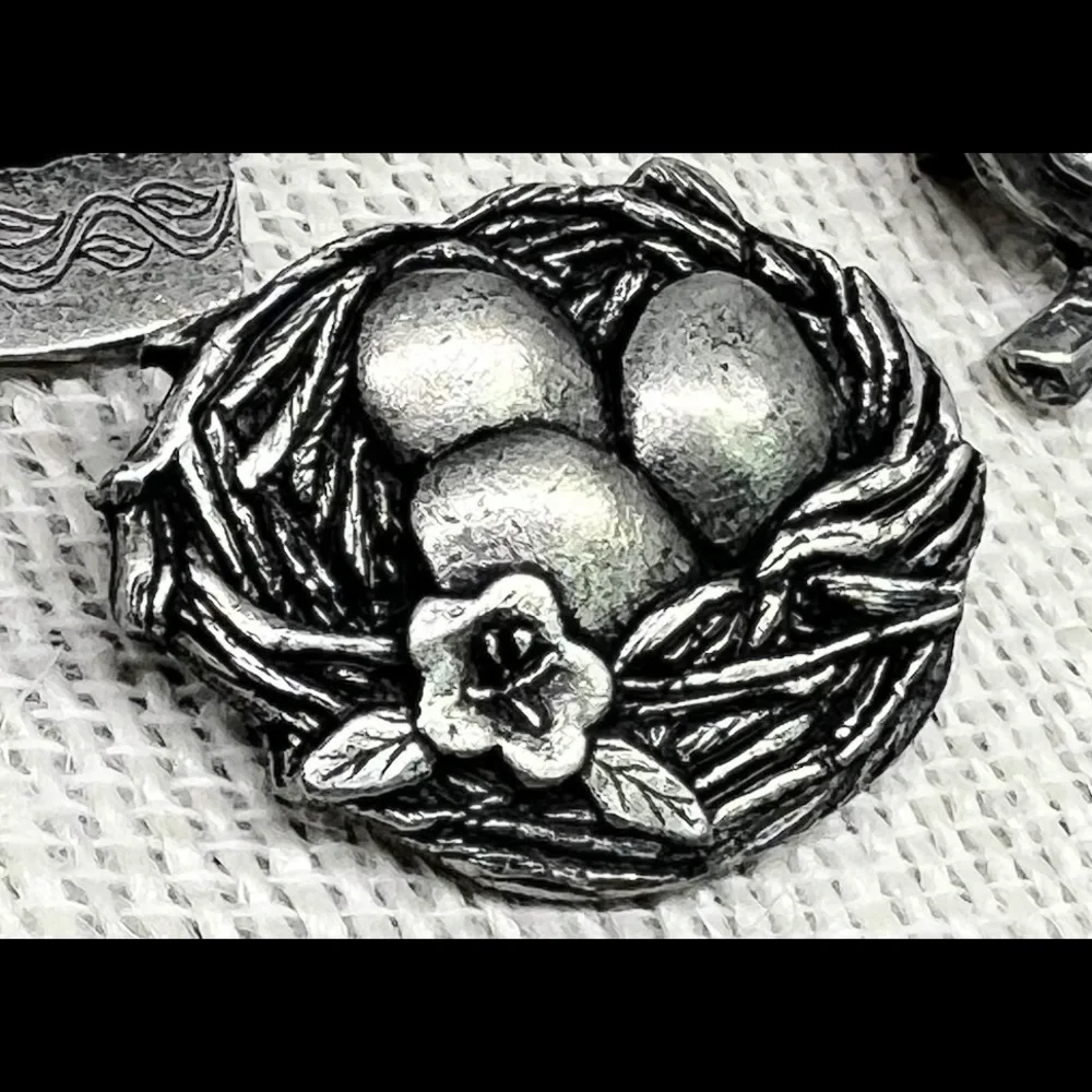 Limited Edition Birds & Blooms Pewter Brooch/Pins - Picture 5 of 6